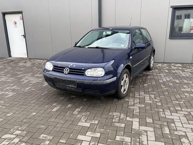 Blau Gebraucht 2000 VW Golf IV | 550 € (Superpreis) - Bild 1/4