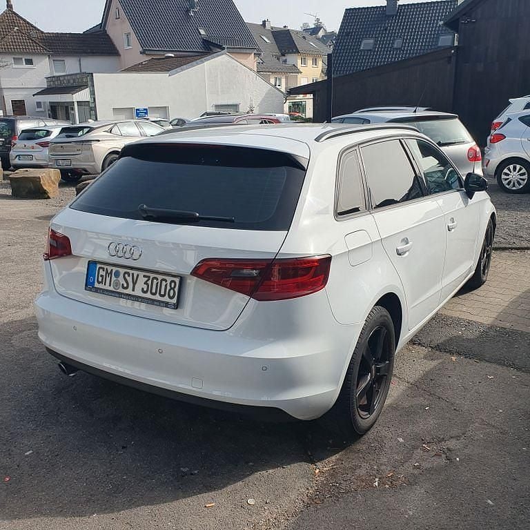 Gebraucht Audi A3 S-Line 105 PS (77 kW) 2014 Schwarz Limousine