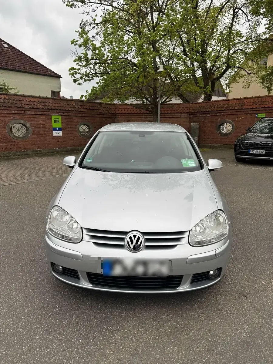 Gebraucht VW Golf VI 122 PS (89 kW) 2008 Silber Kleinwagen