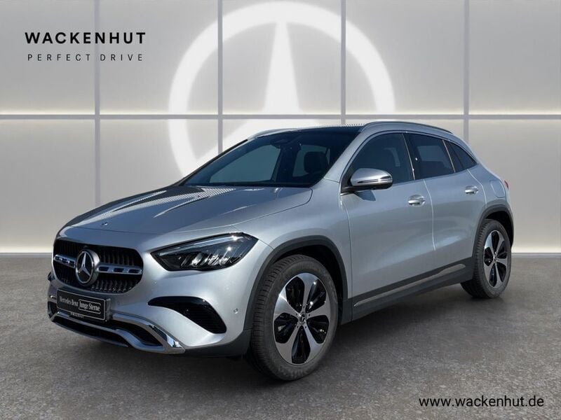 Hightechsilber metalliclac Gebraucht 2024 Mercedes GLA180 Progressive SUV | 37.990 € (Fairer Preis) - Bild 1/4