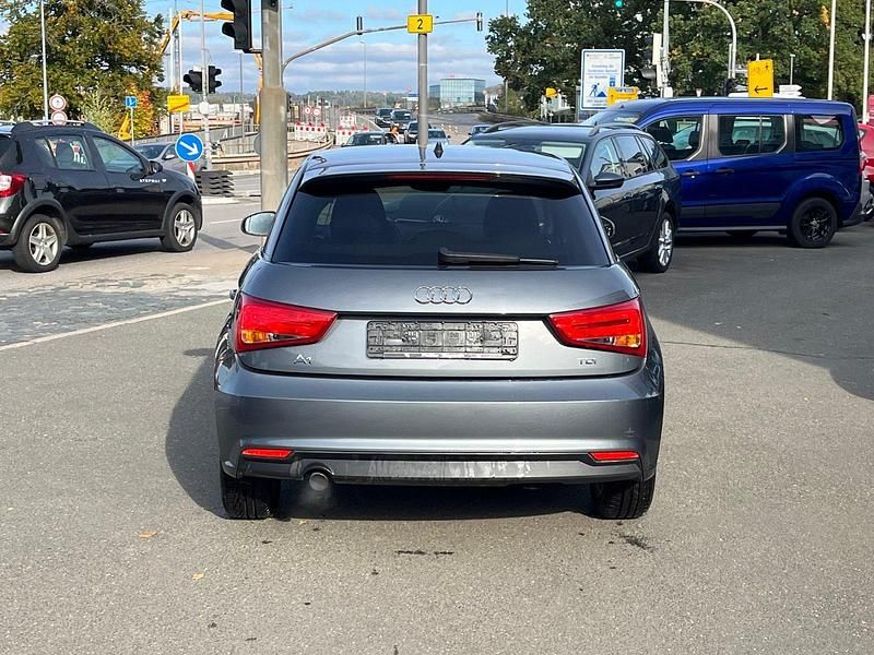 Gebraucht Audi A1 116 PS (85 kW) 2017 Grau Kleinwagen