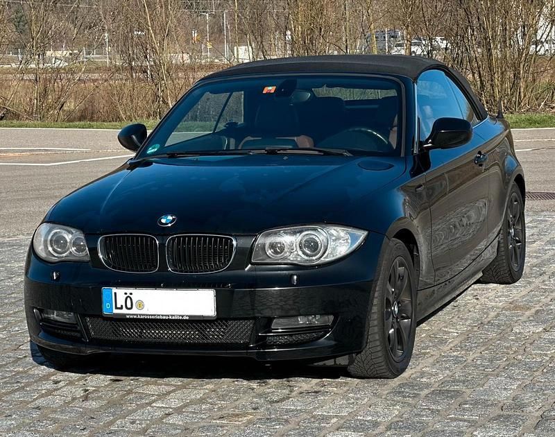 Gebraucht BMW 123 Cabriolet 204 PS (150 kW) 2009 Schwarz Cabrio