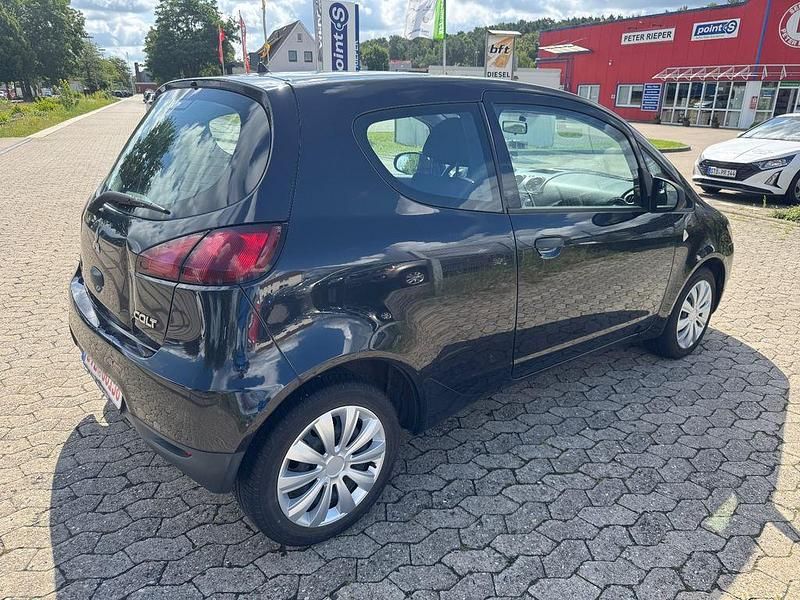 Gebraucht Mitsubishi Colt Inform 75 PS (55 kW) 2010 Schwarz Kleinwagen