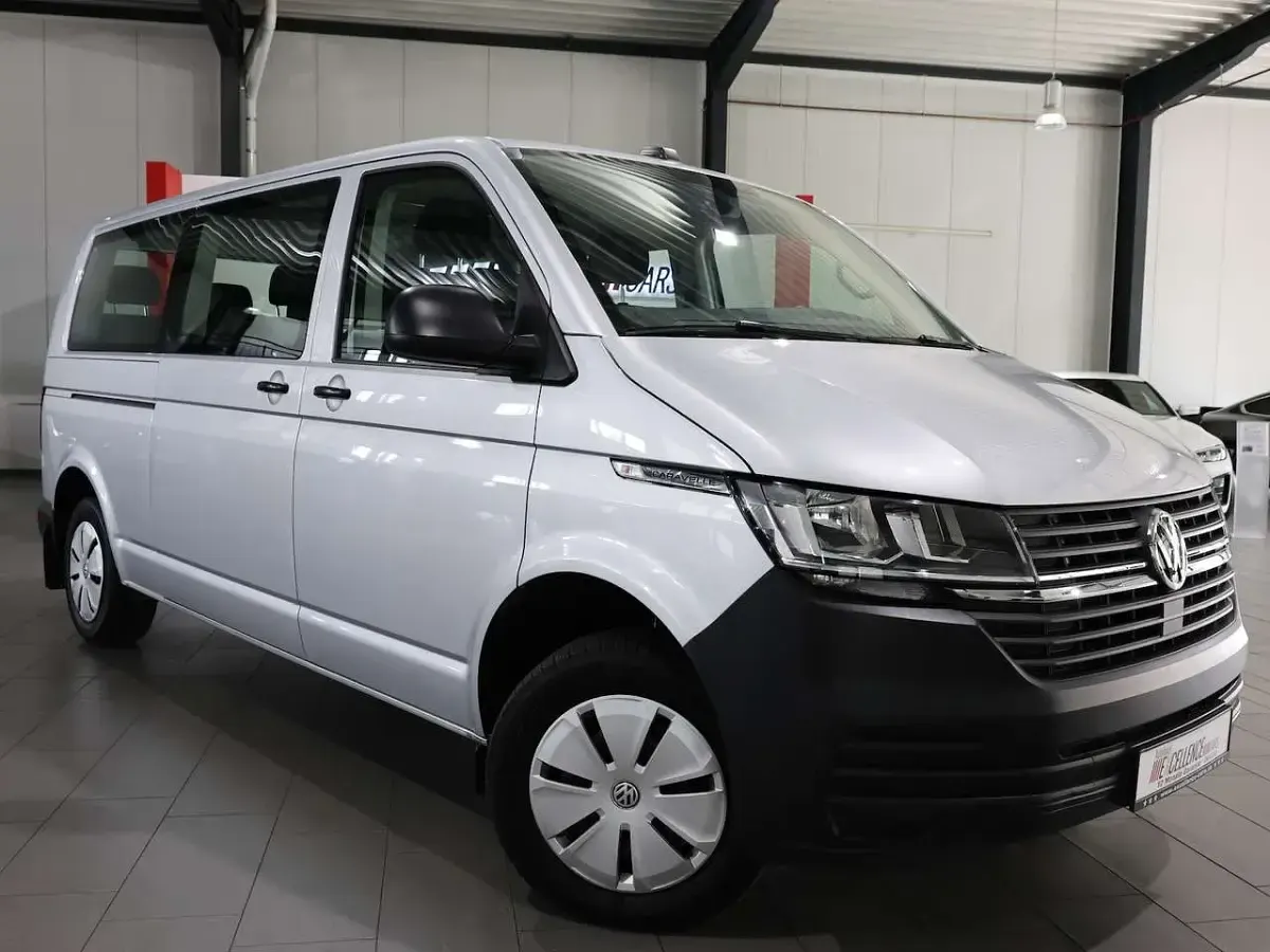 Second-hand VW Caravelle 150 CP (110 kW) 2021 Argintiu Van