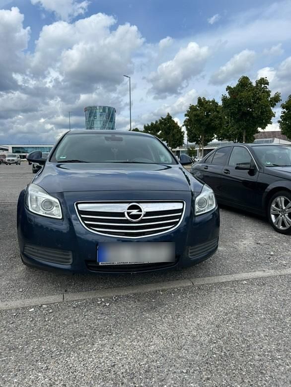 Blau Gebraucht 2010 Opel Insignia Limousine | 4.200 € - Bild 1/4