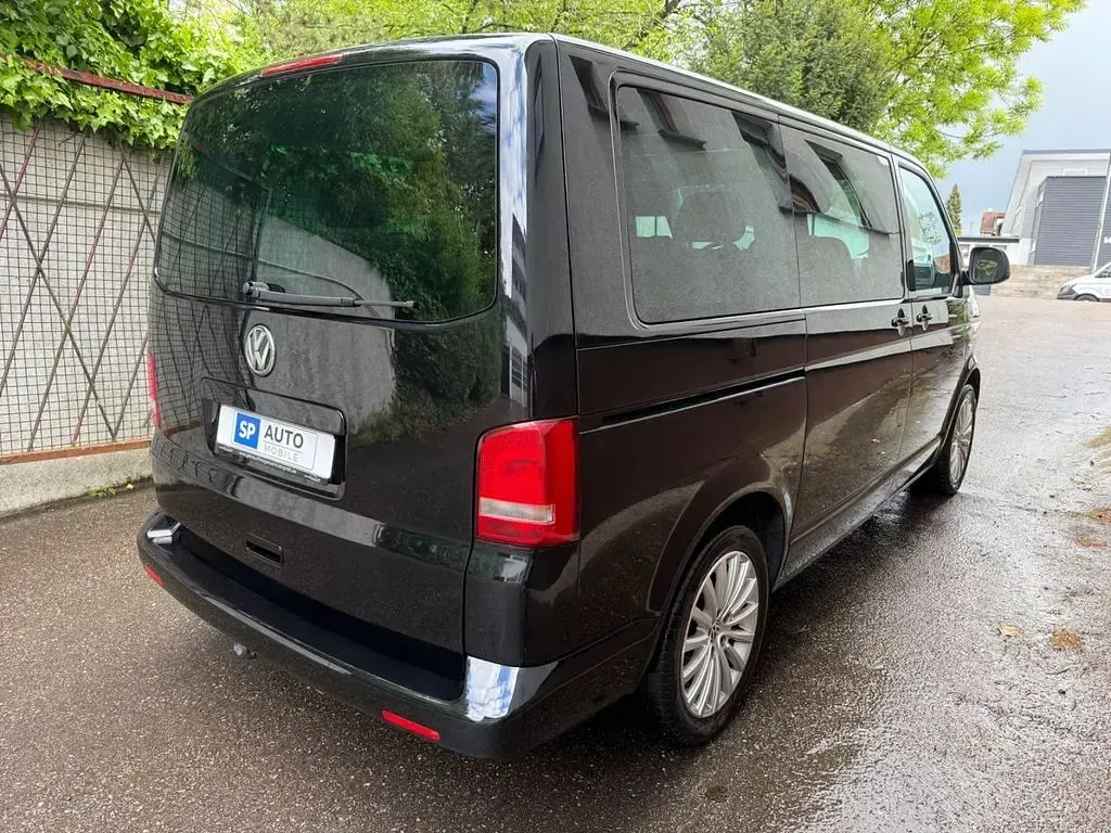 Gebraucht VW Multivan Team 140 PS (102 kW) 2010 Schwarz Van / Kleinbus