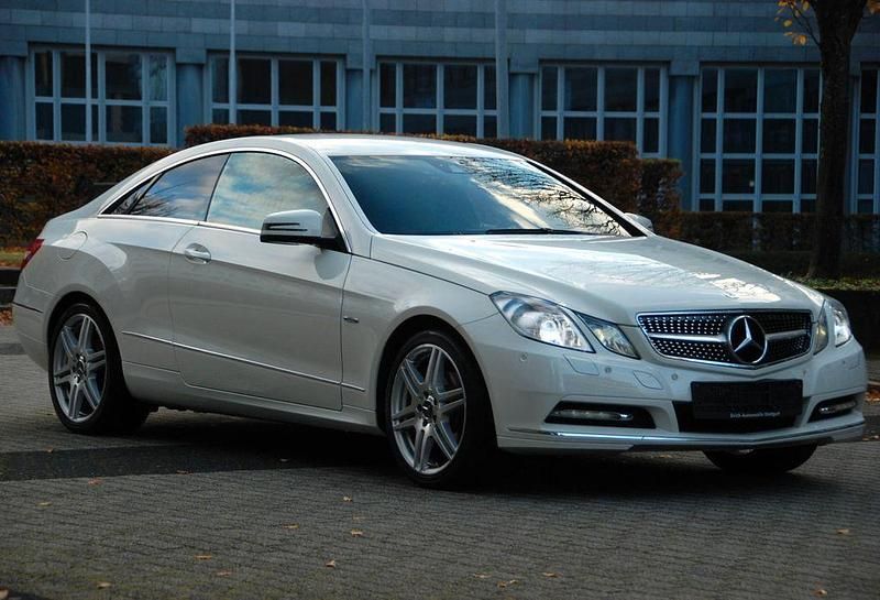 Second-hand Mercedes E250 204 CP (150 kW) 2012 Alb Coupe