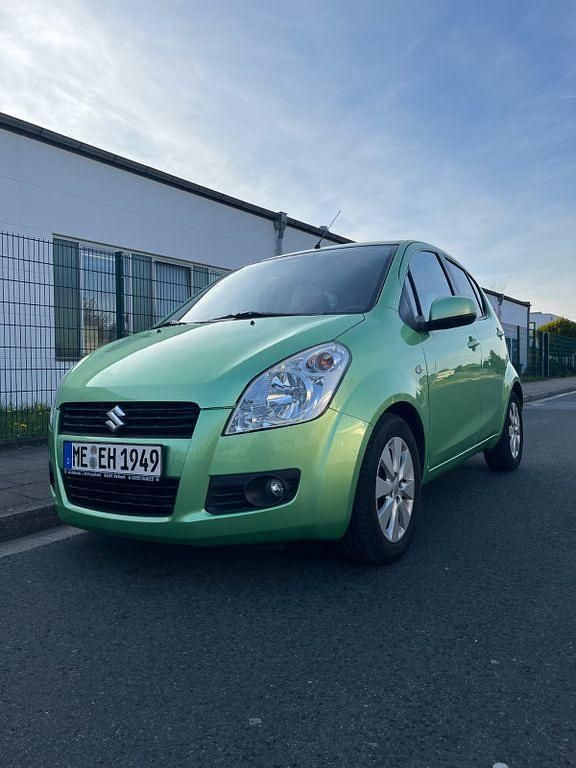 Gebraucht Suzuki Splash 86 PS (63 kW) 2009 Grün Kleinwagen