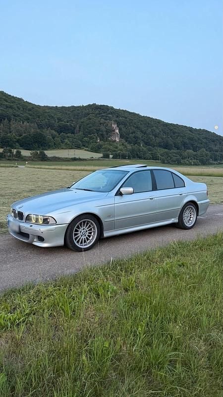 Gebraucht BMW 530 193 PS (141 kW) 2001 Silber Limousine