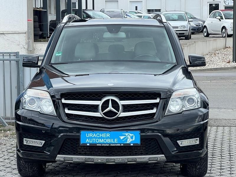 Gebraucht Mercedes GLK250 204 PS (150 kW) 2011 Schwarz SUV