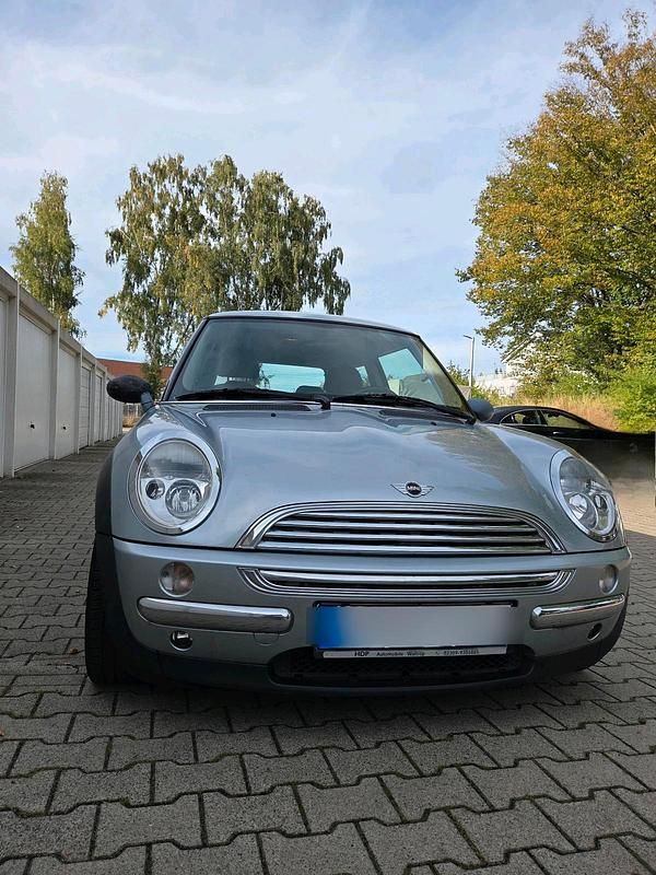 Silber Gebraucht 2003 Mini ONE Kleinwagen | 1.700 € (Fairer Preis) - Bild 1/4