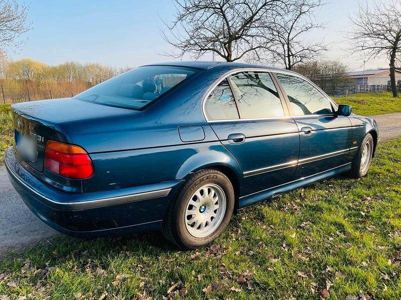 Gebraucht BMW 523 170 PS (125 kW) 1998 Blau Limousine