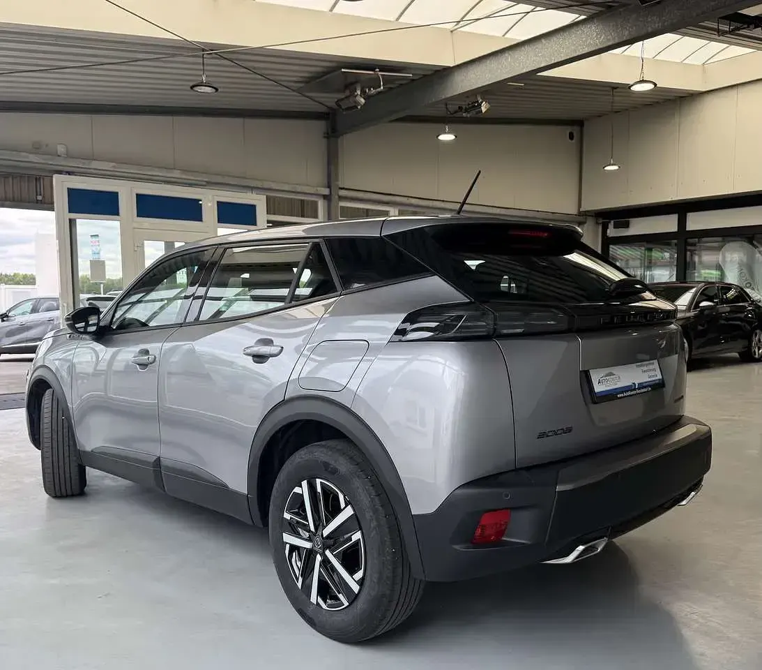 Gebraucht Peugeot 2008 Style 136 PS (100 kW) 2025 Schwarz SUV