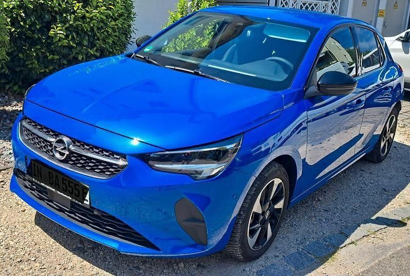 Blau Gebraucht 2023 Opel Corsa-e Elegance Kleinwagen | 16.999 € (Guter Preis) - Bild 1/4