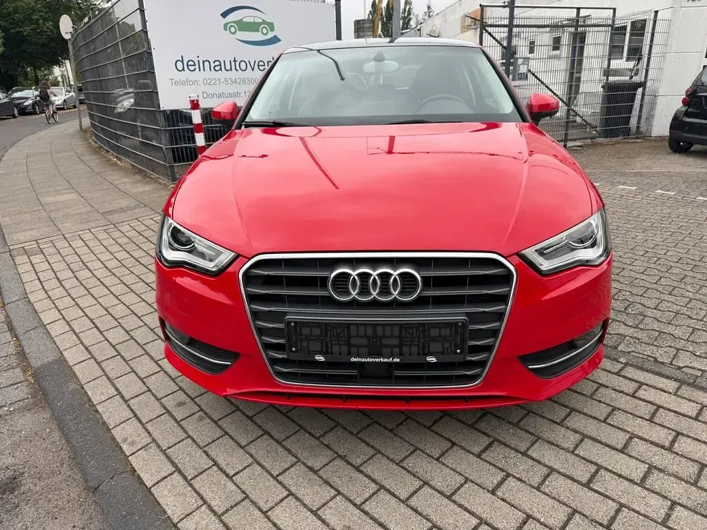 Gebraucht Audi A3 Ambition 125 PS (91 kW) 2014 Rot Kleinwagen