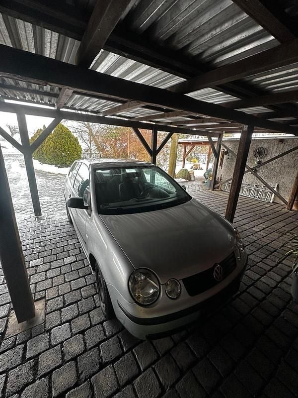 Silber Gebraucht 2003 VW Polo Kleinwagen | 800 € (Superpreis) - Bild 1/4
