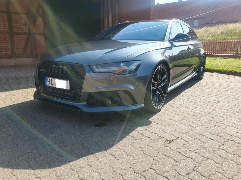 Grau Gebraucht 2015 Audi RS6 Kombi | 56.999 € (Fairer Preis) - Bild 1/4