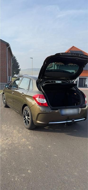 Second-hand Citroën C4 136 CP (100 kW) 2013 Maro Berlinǎ