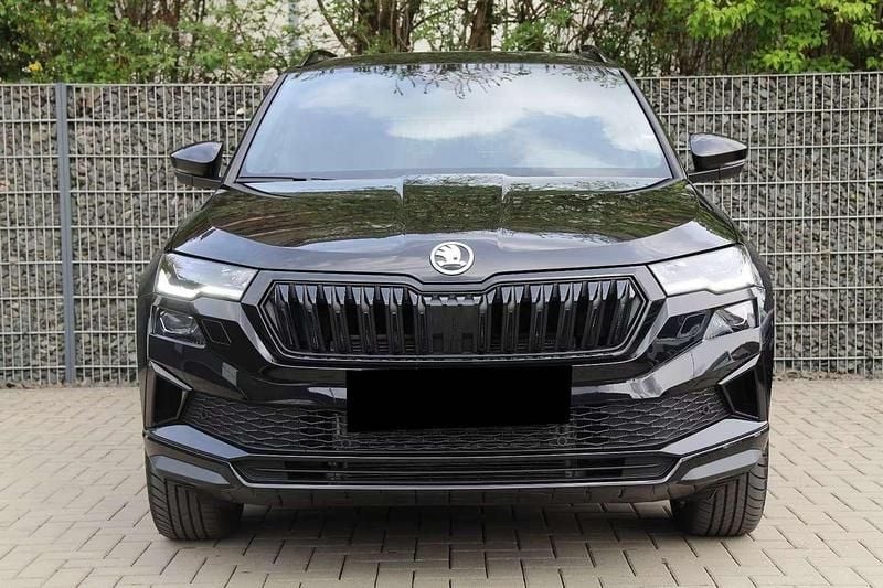 Gebraucht Skoda Karoq SportLine 150 PS (110 kW) 2023 Schwarz SUV