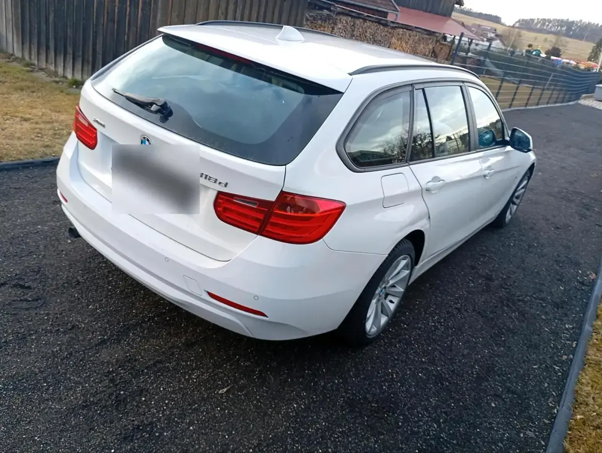 Gebraucht BMW 318 143 PS (105 kW) 2014 Weiß Kombi