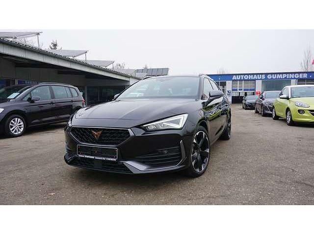Mitternachtsschwarz metallic Gebraucht 2024 Cupra Leon Kombi | 26.500 € (Superpreis) - Bild 1/4