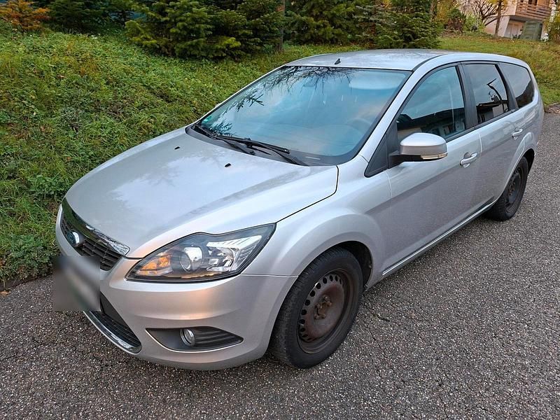 Silber Gebraucht 2008 Ford Focus Kombi | 5.400 € (Etwas zu teuer) - Bild 1/4