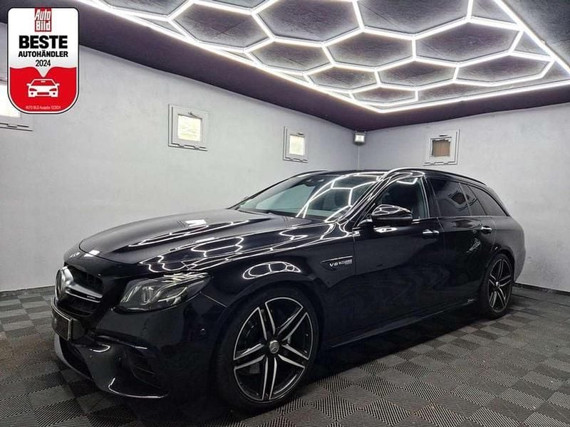 Obsidianschwarz lack Gebraucht 2018 Mercedes E63 AMG AMG Kombi | 45.880 € (Superpreis) - Bild 1/4