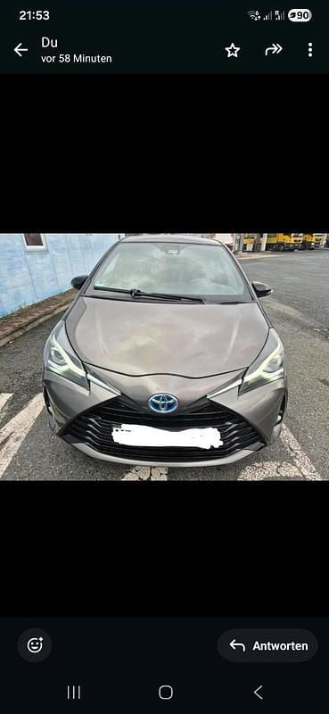 Gebraucht Toyota Yaris Hybrid 75 PS (55 kW) 2020 Braun Kleinwagen