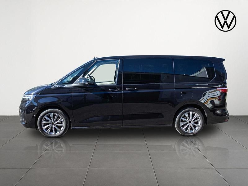 Second-hand VW Multivan Life 204 CP (150 kW) 2022 Negru Monovolum