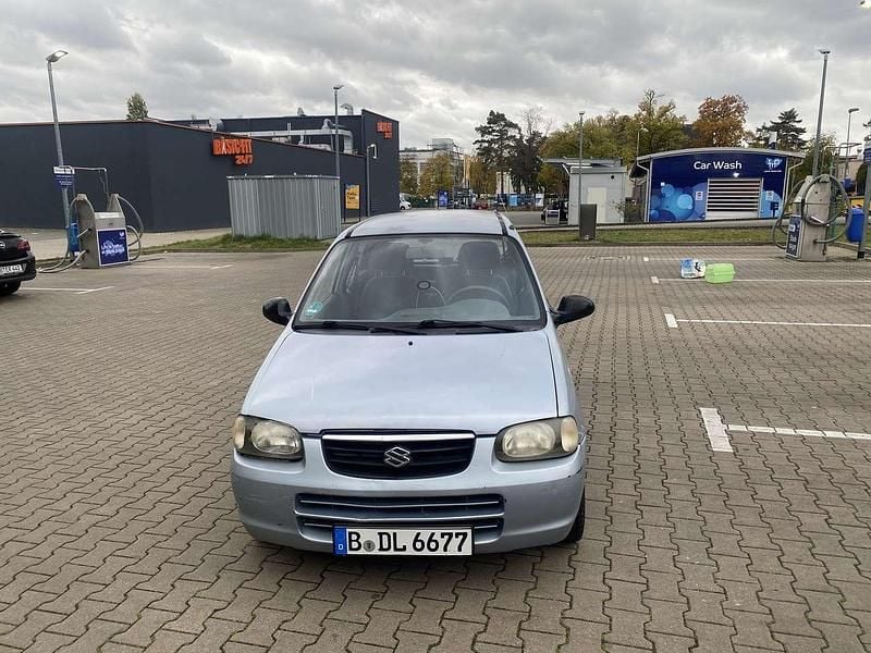 Grau Gebraucht 2002 Suzuki Alto Comfort Kleinwagen | 999 € (Fairer Preis) - Bild 1/4