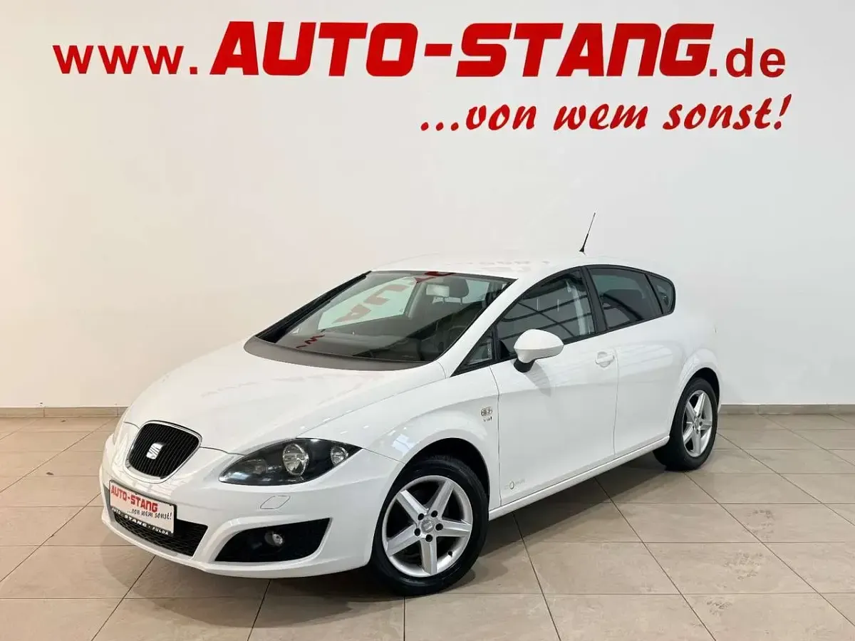Gebraucht Seat Leon 105 PS (77 kW) 2012 Weiß Limousine