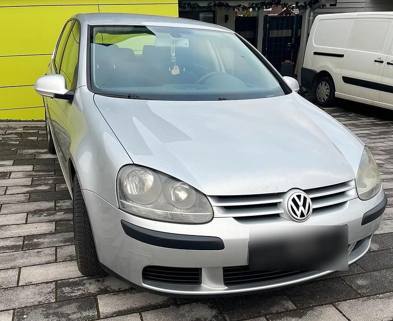 Gebraucht VW Golf IV 115 PS (84 kW) 2004 Silber Limousine