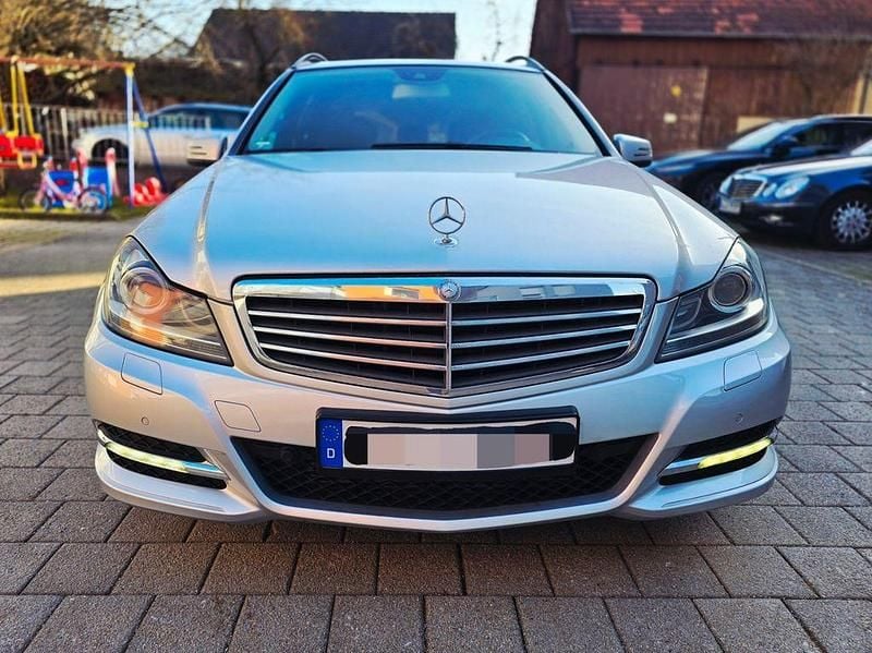 Gebraucht Mercedes C220 170 PS (125 kW) 2014 Silber Kombi
