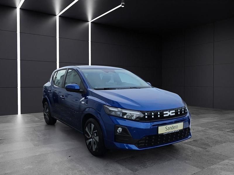 Neu Dacia Sandero Expression 101 PS (74 kW) 2026 Blau Limousine
