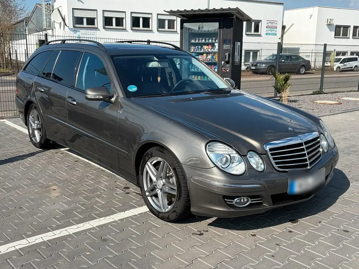 Gebraucht Mercedes E350 272 PS (200 kW) 2007 Braun Kombi