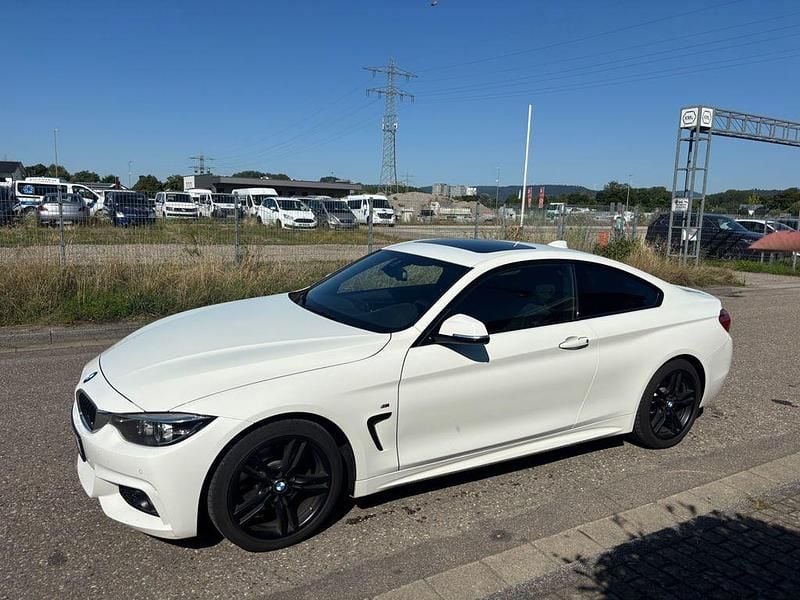 Weiß Gebraucht 2017 BMW 430 M Sport Coupé | 19.900 € (Fairer Preis) - Bild 1/4