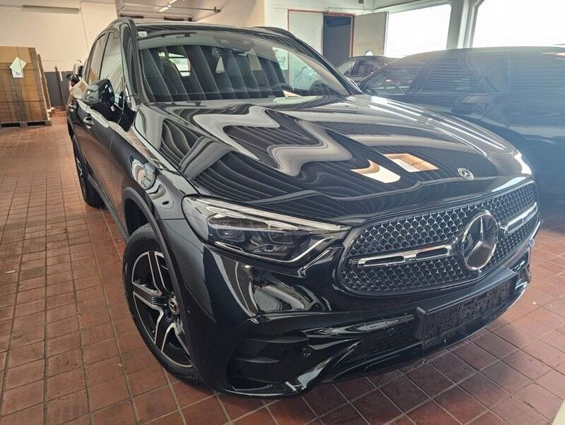 Schwarz Gebraucht 2023 Mercedes GLC220 SUV | 52.600 € (Superpreis) - Bild 1/4