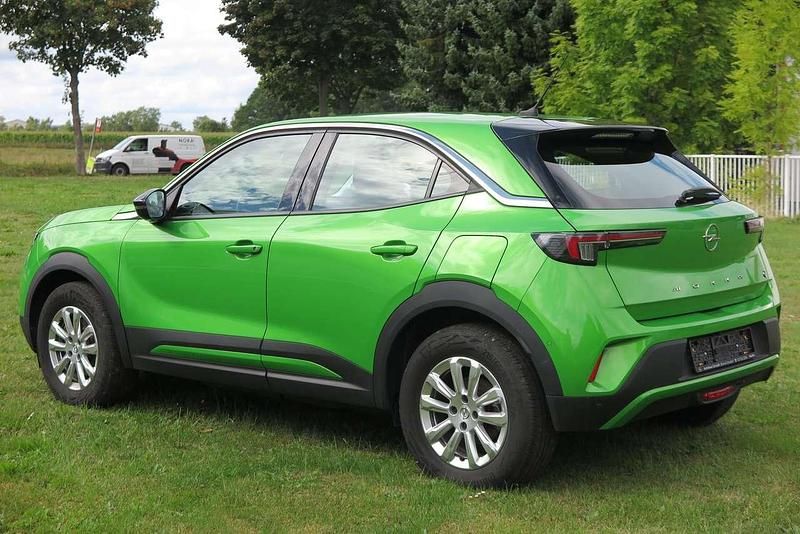 Gebraucht Opel Mokka-e Edition 100 kW (136 PS) 2022 Matcha green/ikone gruen SUV