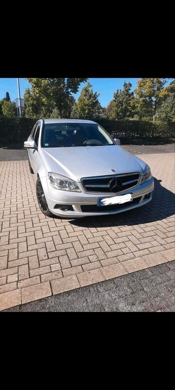 Silber Gebraucht 2009 Mercedes C200 Limousine | 6.500 € (Fairer Preis) - Bild 1/4