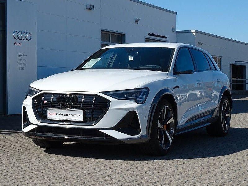 Gebraucht Audi e-tron Ambiente 369 kW (503 PS) 2022 Weiß SUV