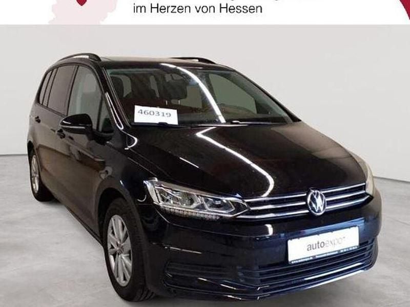 Deep black perleffekt Gebraucht 2021 VW Touran Comfortline Van / Kleinbus | 22.890 € (Guter Preis) - Bild 1/4