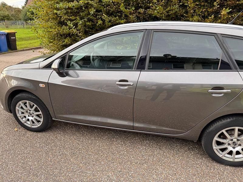 Braun Gebraucht 2014 Seat Ibiza Limousine | 8.499 € (Etwas zu teuer) - Bild 1/4