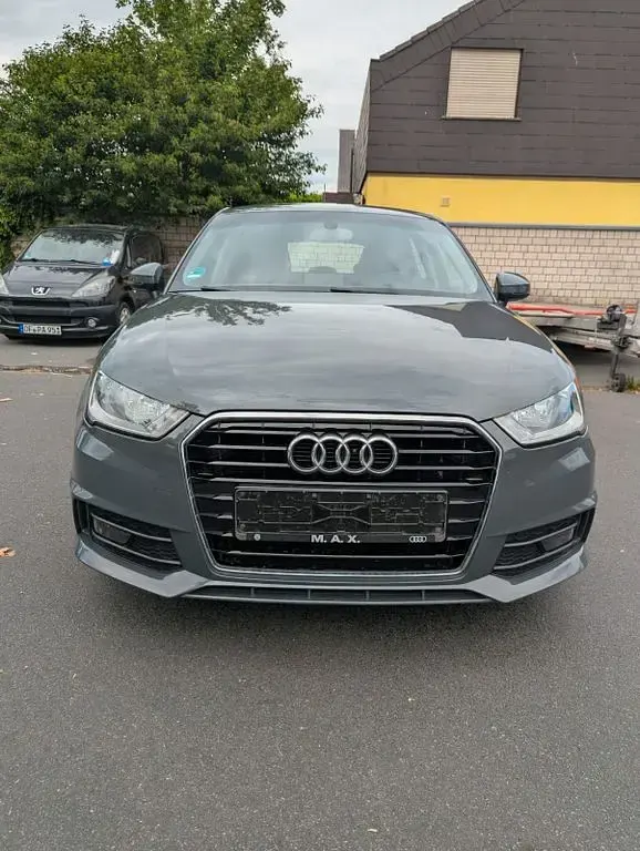 Gebraucht Audi A1 Sportback Sport 95 PS (69 kW) 2017 Grau Kleinwagen