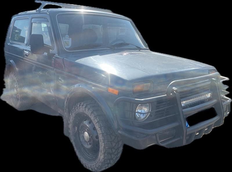 Gebraucht Lada niva 86 PS (63 kW) 2008 Grün SUV