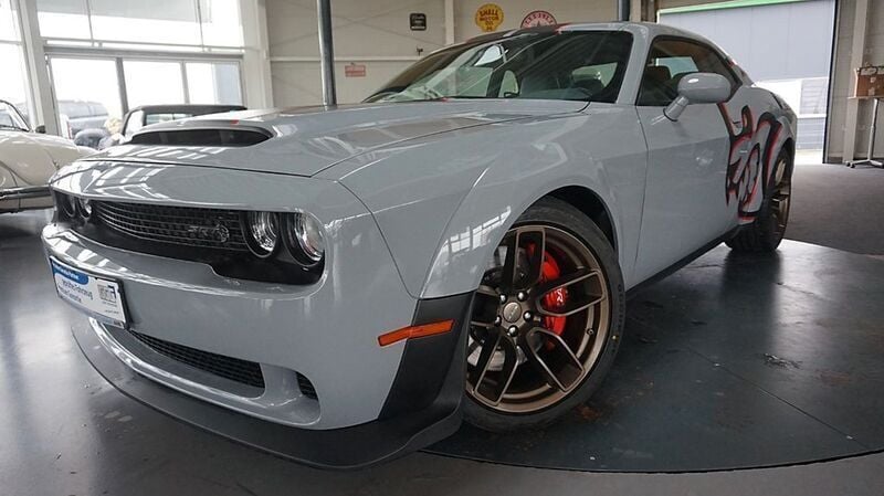 Grau Gebraucht 2021 Dodge Challenger Coupé | 76.700 € (Teuer) - Bild 1/4