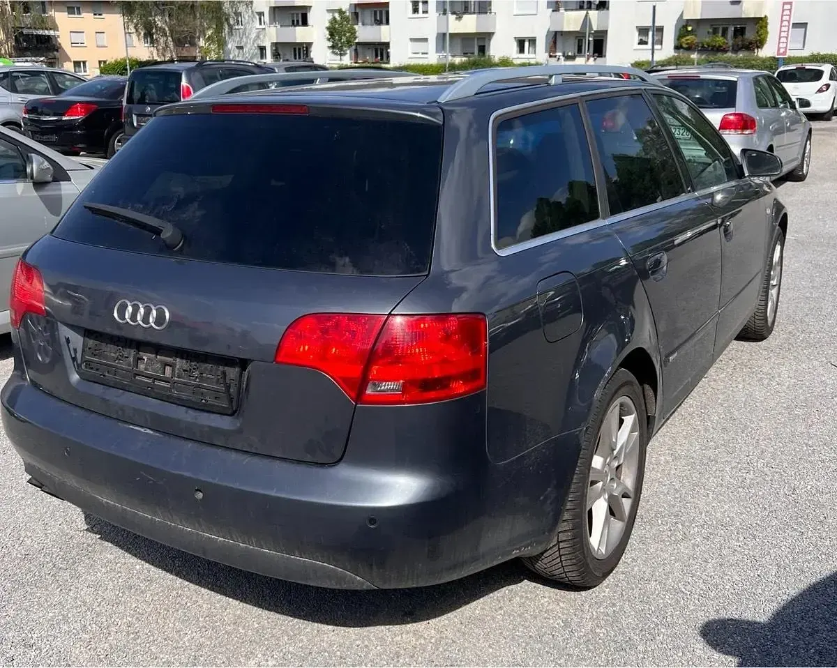 Second-hand Audi A4 S-Line 140 CP (102 kW) 2006 Gri Break