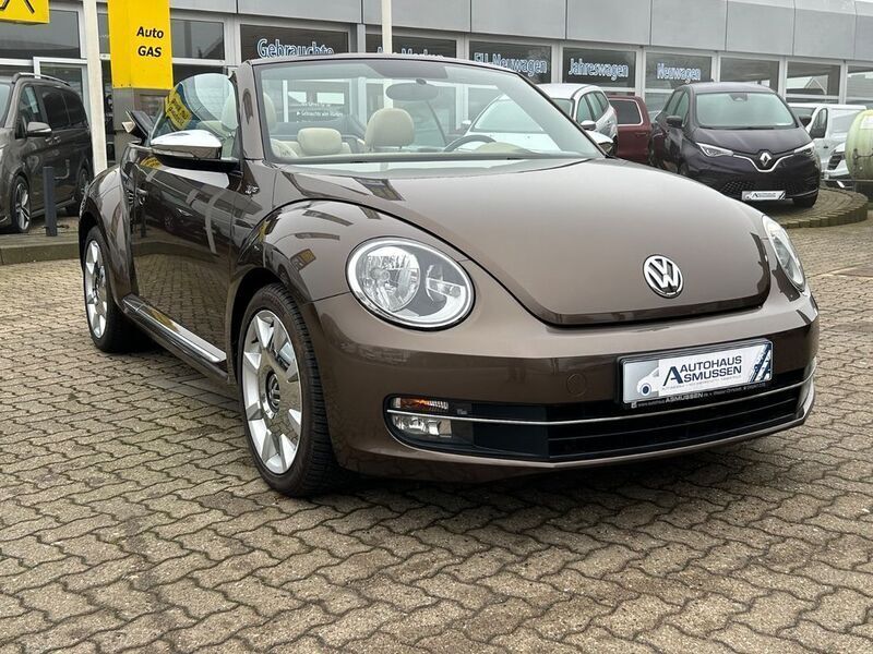 Gebraucht VW Beetle Cabriolet Design 105 PS (77 kW) 2013 Braun Cabrio
