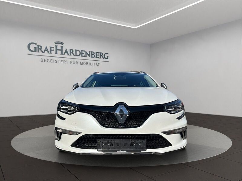 Weiß Gebraucht 2018 Renault Mégane IV GT Limousine | 16.890 € (Fairer Preis) - Bild 1/4