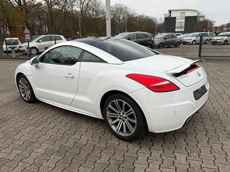 Gebraucht Peugeot RCZ Basis 156 PS (114 kW) 2011 Weiß Coupé