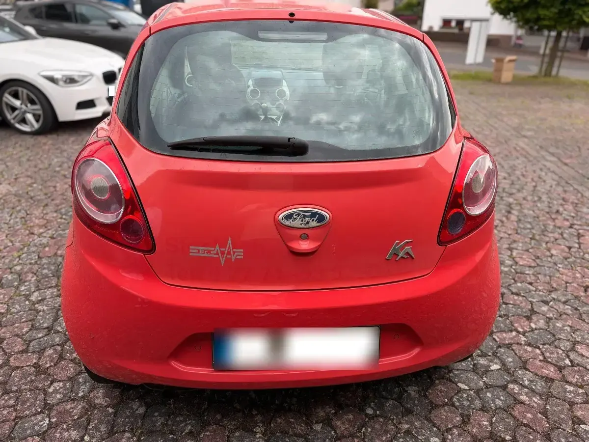 Gebraucht Ford Ka 69 PS (50 kW) 2012 Rot Kleinwagen